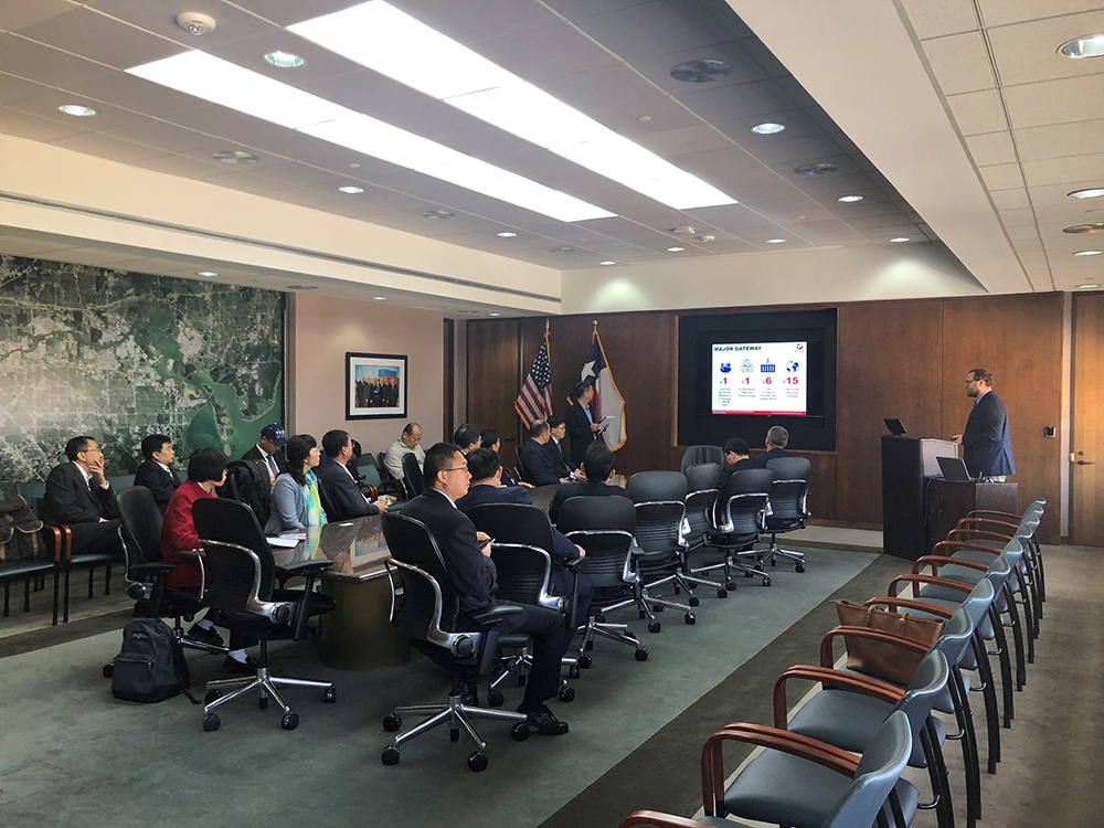 ChineseDelegation_TW_112718