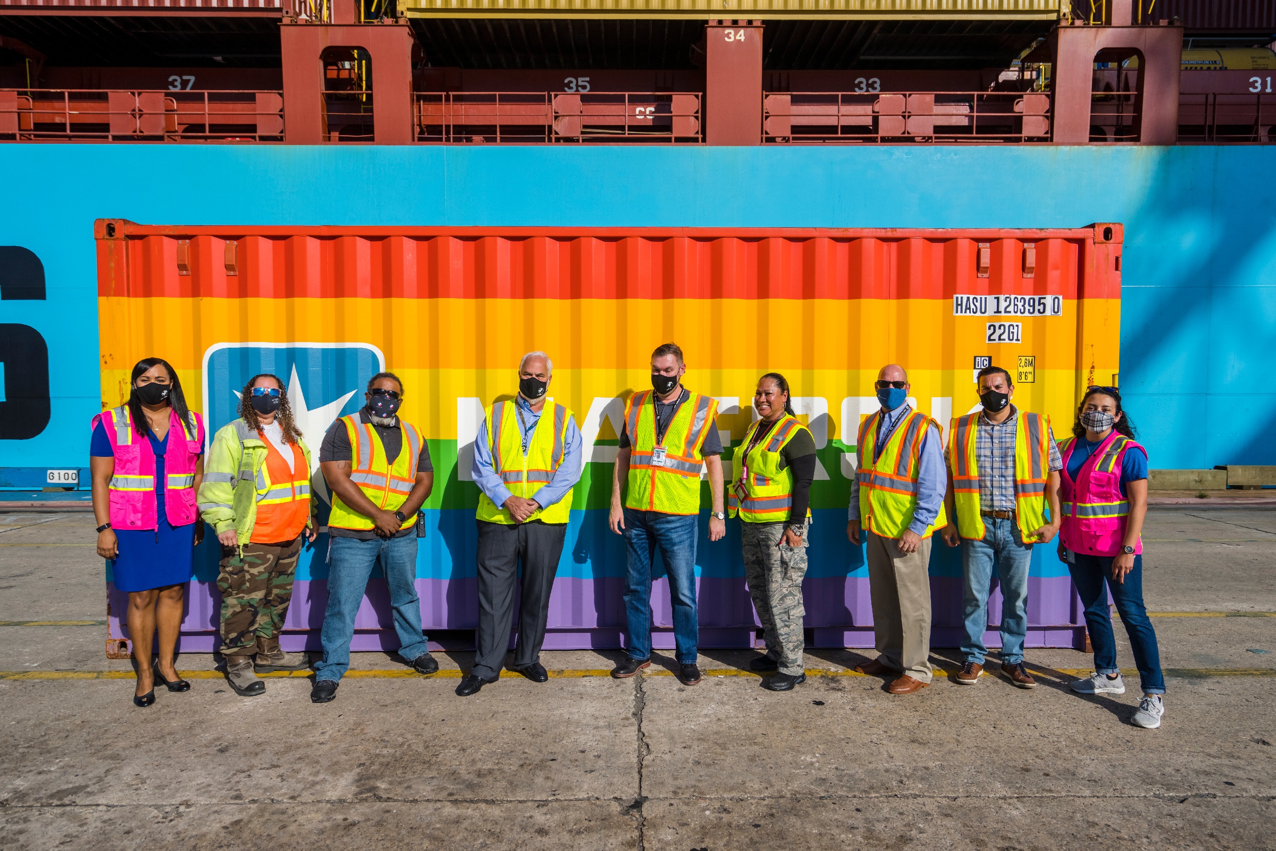 employees with masks-1