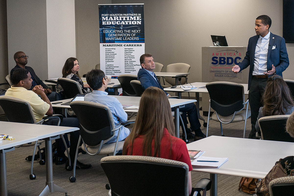 PortUniversity_FB_101118-1